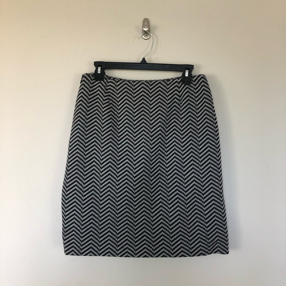 INC Black & Grey Chevron Knit Skirt